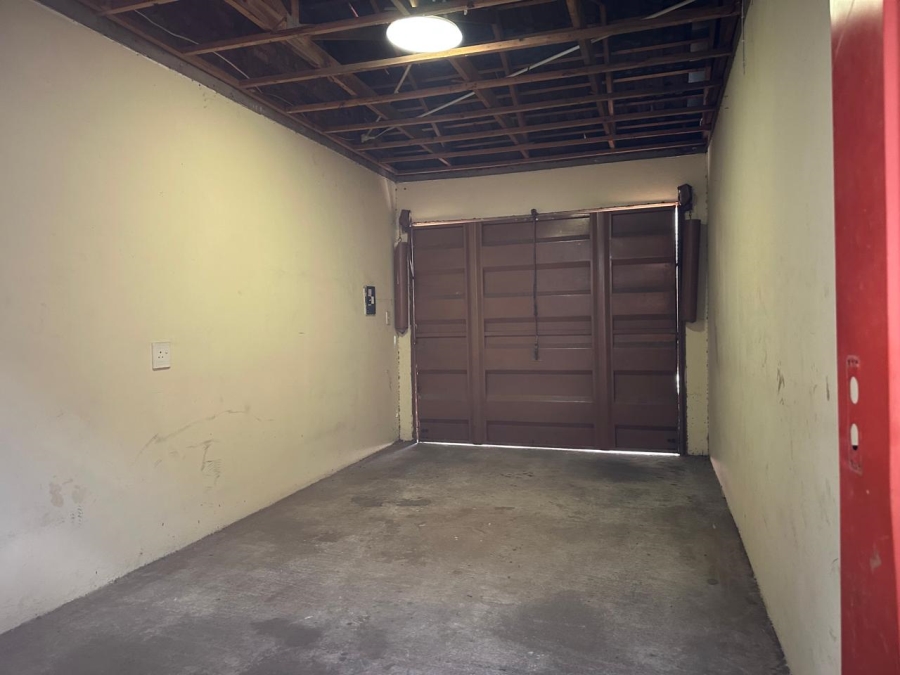 2 Bedroom Property for Sale in Rustenburg Central North West